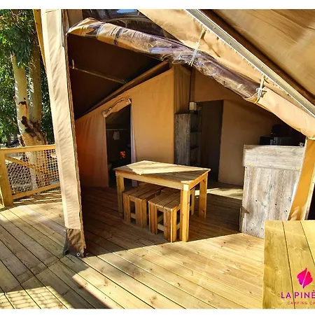 Resort La Pinede 4*
