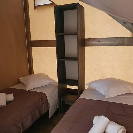 Θέρετρο La Pinede Καλβί