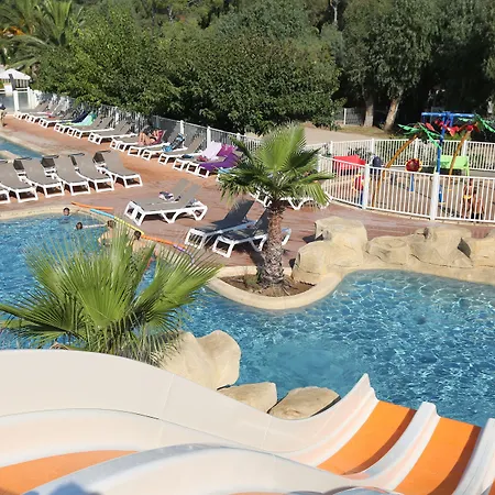 La Pinède 4*