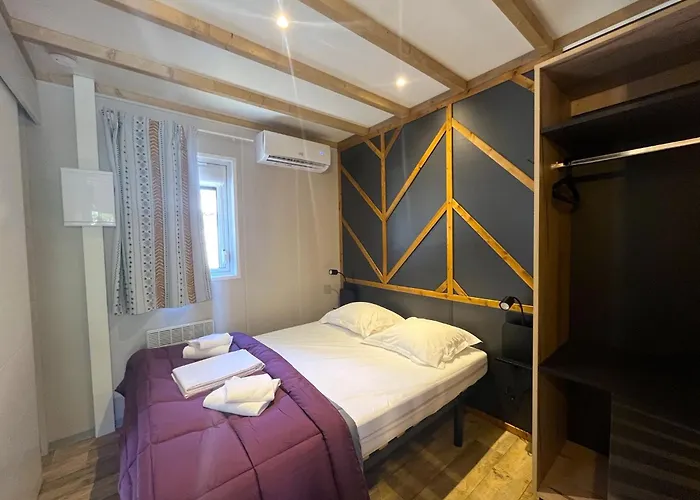 Resort La Pinede Calvi (Corsica)